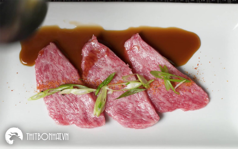 Sashimi thịt bò