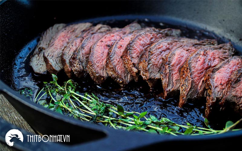 Steak được chế biến nướng hoặc áp chảo