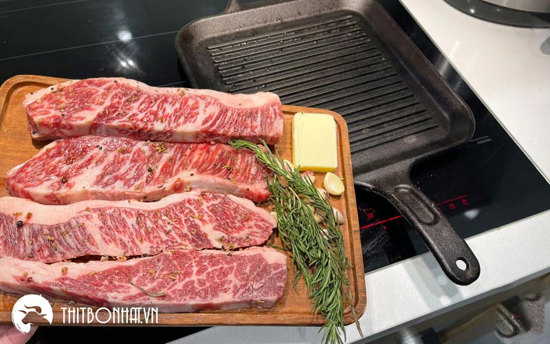 Nguyên liệu làm steak từ sườn non rút xương