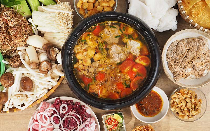 lẩu riêu cua bắp bò sườn sụn