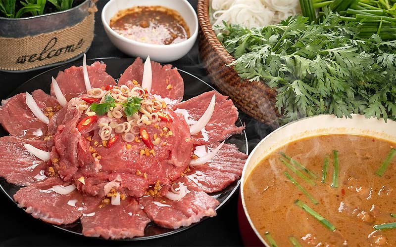 lẩu bò mắm ruốc
