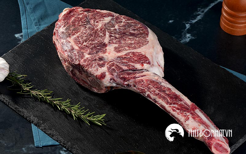 sườn bò Tomahawk Wagyu Úc King River MB 6-7 3 sườn bò Tomahawk Wagyu Úc King River MB 6-7 3