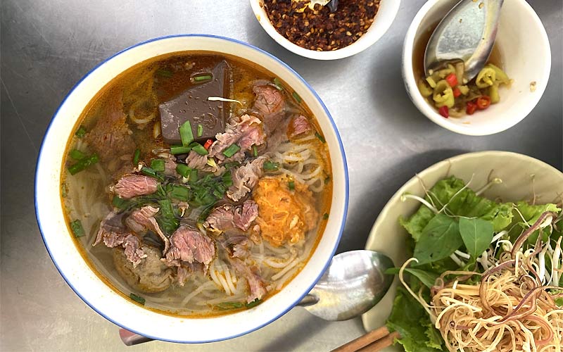 Cách nấu bún bò Huế Cách nấu bún bò Huế