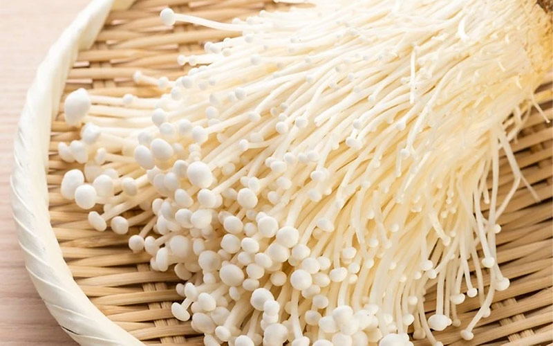 Sơ chế nấm kim châm